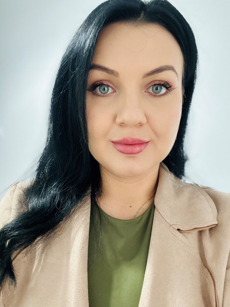 Raluca 2.jpg